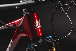 Crossfire_CarbonRed_Detail_6